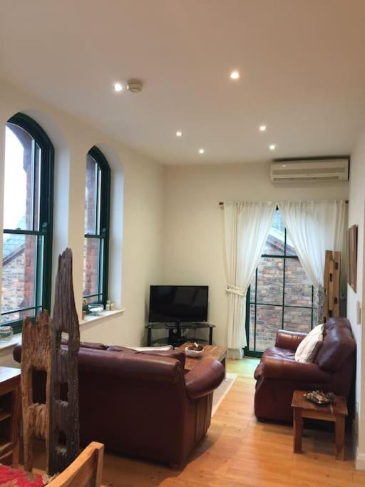 Converted Chapel Filey Floor To Ceiling Arch Window Eksteriør bilde