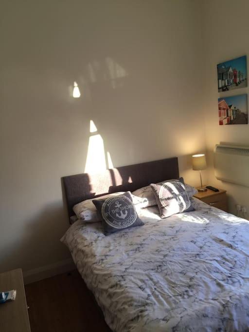 Converted Chapel Filey Floor To Ceiling Arch Window Eksteriør bilde